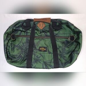 10.Deep Green Weed Hunting Duffle Bag NO SHOULDER STRAP